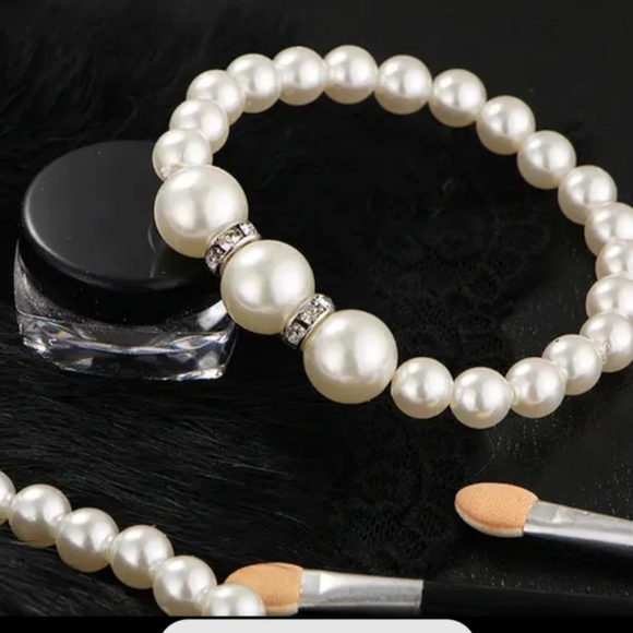 Gold-silver plated inlaid crystal jewlery set pearls earrings necklace & bracele - Picture 4 of 8